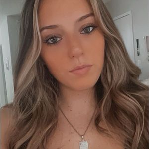 Meet your Posher, Mackenzie